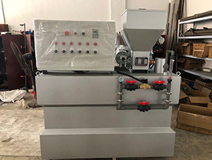 現(xiàn)代化醫(yī)院必備，全自動三箱加藥裝置有哪些優(yōu)勢